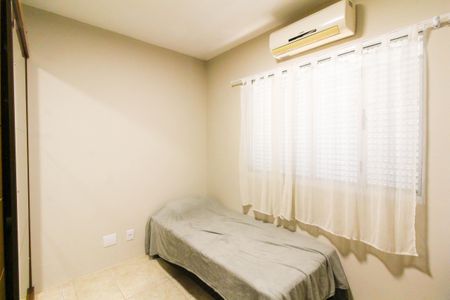 Casa de condomínio à venda com 90m², 3 quartos e 1 vagaQuarto 2