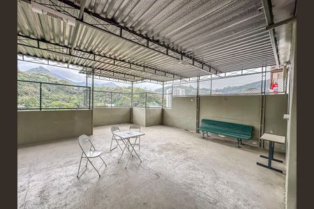 Apartamento à venda com 84m², 2 quartos e 1 vaga