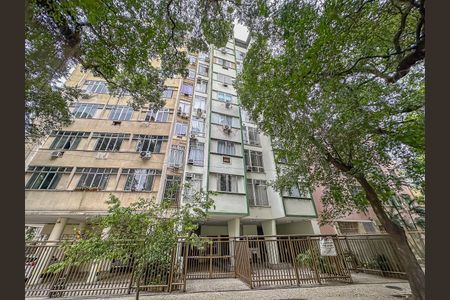 Apartamento à venda com 84m², 2 quartos e 1 vaga