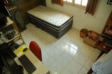 Casa à venda com 200m², 4 quartos e 2 vagasQuarto 2