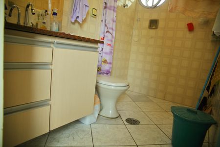 Casa à venda com 200m², 4 quartos e 2 vagasBanheiro da Suíte