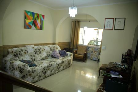 Sala de casa à venda com 4 quartos, 200m² em Jardim Borborema, São Bernardo do Campo