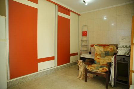 Casa à venda com 200m², 4 quartos e 2 vagasQuarto de Serviço
