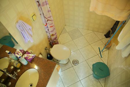 Casa à venda com 200m², 4 quartos e 2 vagasBanheiro da Suíte