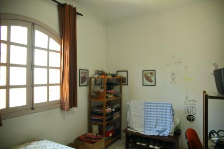 Casa à venda com 200m², 4 quartos e 2 vagasQuarto 2