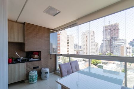 Apartamento à venda com 140m², 3 quartos e 3 vagas Apartamento à venda com 140m², 3 quartos e 3 vagasVaranda