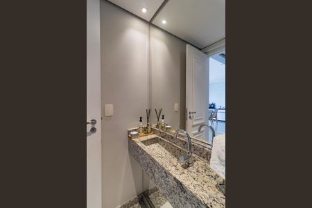 Apartamento à venda com 140m², 3 quartos e 3 vagas Apartamento à venda com 140m², 3 quartos e 3 vagasLavabo