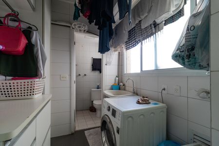 Apartamento à venda com 140m², 3 quartos e 3 vagas Apartamento à venda com 140m², 3 quartos e 3 vagasÁrea de Serviço