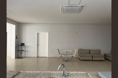 Apartamento à venda com 140m², 3 quartos e 3 vagas Apartamento à venda com 140m², 3 quartos e 3 vagasÁrea comum - Salão de festas