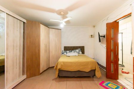 Casa à venda com 200m², 6 quartos e 1 vaga Casa à venda com 200m², 6 quartos e 1 vagaSuíte