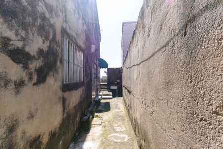 Casa à venda com 200m², 6 quartos e 1 vaga Casa à venda com 200m², 6 quartos e 1 vagaQuintal