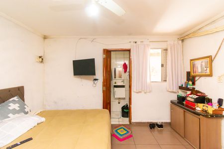 Casa à venda com 200m², 6 quartos e 1 vaga Casa à venda com 200m², 6 quartos e 1 vagaSuíte