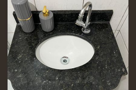 Apartamento à venda com 60m², 2 quartos e 1 vaga Apartamento à venda com 60m², 2 quartos e 1 vagaBanheiro