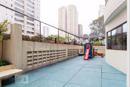 Apartamento à venda com 97m², 3 quartos e 2 vagas Apartamento à venda com 97m², 3 quartos e 2 vagasÁrea comum - Playground