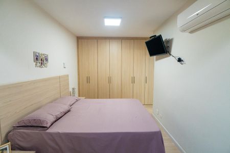 Apartamento à venda com 97m², 3 quartos e 2 vagas Apartamento à venda com 97m², 3 quartos e 2 vagasSuite