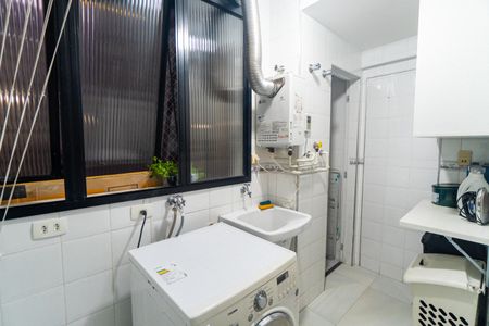 Apartamento à venda com 97m², 3 quartos e 2 vagas Apartamento à venda com 97m², 3 quartos e 2 vagasÁrea de Serviço