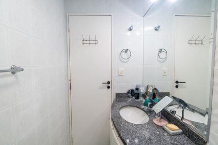 Apartamento à venda com 97m², 3 quartos e 2 vagas Apartamento à venda com 97m², 3 quartos e 2 vagasBanheiro Social