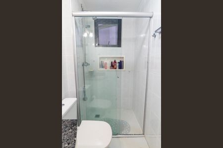 Apartamento à venda com 97m², 3 quartos e 2 vagas Apartamento à venda com 97m², 3 quartos e 2 vagasBanheiro da Suíte Detalhe