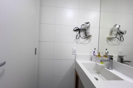 Apartamento para alugar com 33m², 2 quartos e sem vaga Apartamento para alugar com 33m², 2 quartos e sem vagaBanheiro