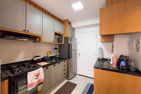 Apartamento para alugar com 33m², 2 quartos e sem vaga Apartamento para alugar com 33m², 2 quartos e sem vagaCozinha e área de serviço