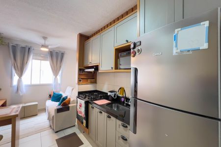 Apartamento para alugar com 33m², 2 quartos e sem vaga Apartamento para alugar com 33m², 2 quartos e sem vagaCozinha e área de serviço