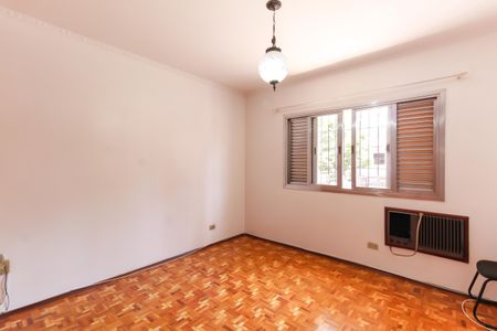 Casa para alugar com 270m², 3 quartos e 3 vagas Casa para alugar com 270m², 3 quartos e 3 vagasSuíte