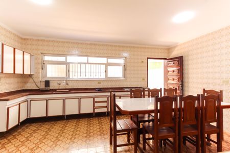 Casa para alugar com 270m², 3 quartos e 3 vagas Casa para alugar com 270m², 3 quartos e 3 vagasCozinha