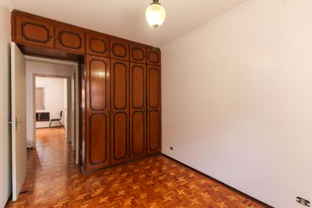 Casa para alugar com 270m², 3 quartos e 3 vagas Casa para alugar com 270m², 3 quartos e 3 vagasQuarto 2