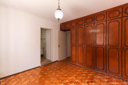 Casa para alugar com 270m², 3 quartos e 3 vagas Casa para alugar com 270m², 3 quartos e 3 vagasSuíte
