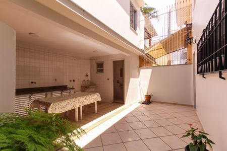 Casa para alugar com 270m², 3 quartos e 3 vagas Casa para alugar com 270m², 3 quartos e 3 vagasChurrasqueira