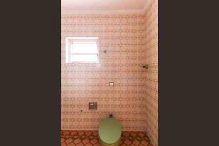 Casa para alugar com 270m², 3 quartos e 3 vagas Casa para alugar com 270m², 3 quartos e 3 vagasBanheiro