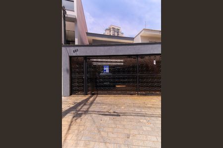 Casa para alugar com 270m², 3 quartos e 3 vagas Casa para alugar com 270m², 3 quartos e 3 vagasFachada