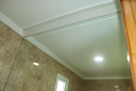 Casa de condomínio para alugar com 440m², 5 quartos e 15 vagasBanheiro da Suíte 3