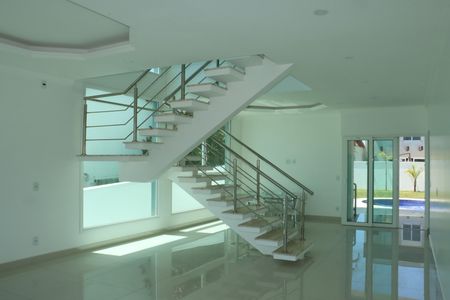 Casa de condomínio para alugar com 440m², 5 quartos e 15 vagasSala