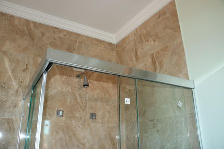 Casa de condomínio para alugar com 440m², 5 quartos e 15 vagasBanheiro da Suíte 4