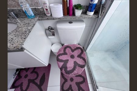 Apartamento à venda com 81m², 3 quartos e 2 vagas Apartamento à venda com 81m², 3 quartos e 2 vagasBanheiro da Suíte