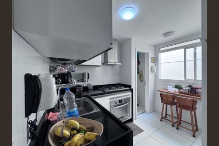 Apartamento à venda com 81m², 3 quartos e 2 vagas Apartamento à venda com 81m², 3 quartos e 2 vagasCozinha e Área de Serviço