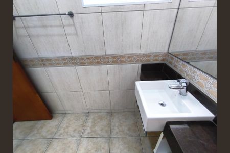 Casa à venda com 320m², 3 quartos e 5 vagasBanheiro da Suíte 1