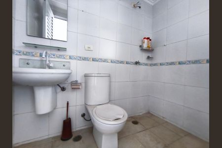 Casa à venda com 320m², 3 quartos e 5 vagasBanheiro de Serviço