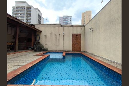 Casa à venda com 320m², 3 quartos e 5 vagasÁrea comum - Piscina