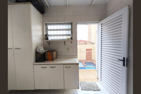 Casa à venda com 320m², 3 quartos e 5 vagasÁrea de Serviço