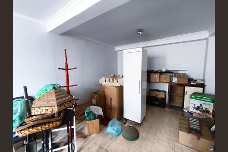 Casa à venda com 320m², 3 quartos e 5 vagasSalão