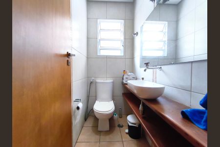 Casa à venda com 320m², 3 quartos e 5 vagasLavabo