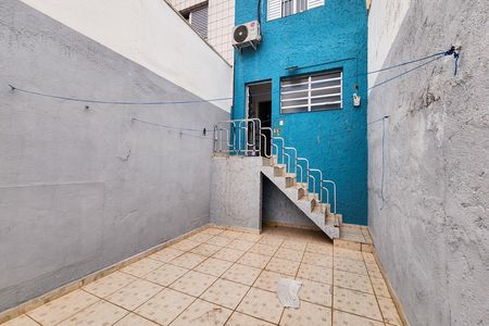 Casa à venda com 102m², 2 quartos e 1 vaga Casa à venda com 102m², 2 quartos e 1 vagaVaranda