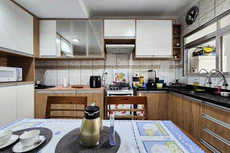 Casa à venda com 102m², 2 quartos e 1 vaga Casa à venda com 102m², 2 quartos e 1 vagaCozinha