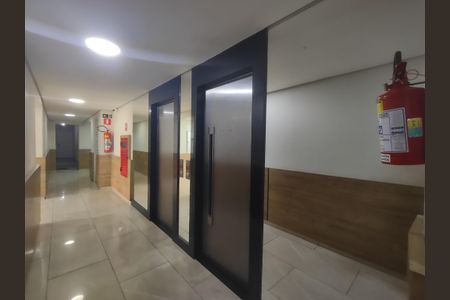 Apartamento para alugar com 70m², 3 quartos e 1 vaga Apartamento para alugar com 70m², 3 quartos e 1 vagaElevadores