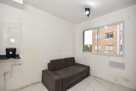 Sala de apartamento para alugar com 1 quarto, 24m² em Paraíso do Morumbi, São Paulo