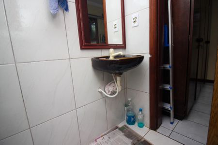 Apartamento à venda com 80m², 2 quartos e 2 vagasBanheiro de serviço
