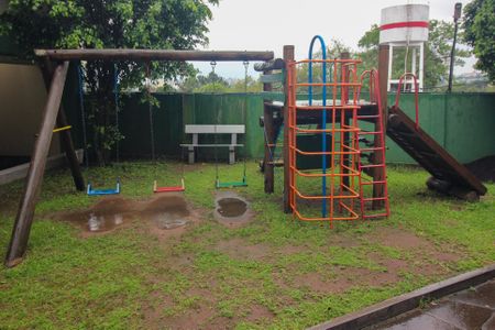 Apartamento à venda com 80m², 2 quartos e 2 vagasÁrea comum - Playground