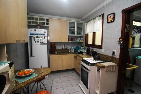 Apartamento à venda com 80m², 2 quartos e 2 vagasCozinha